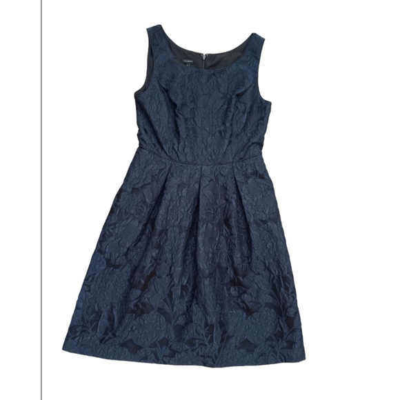 Talbots Dresses & Skirts - Women's Talbots Dress Size 6 Blue Floral